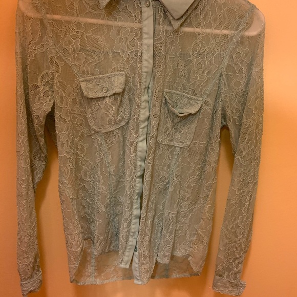 Clothes - Picture 4 of 12